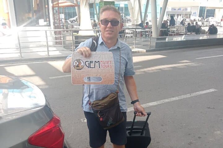 Private Cairo Airport Transfer to Cairo or Giza — Meet-and-Greet Service photo 4