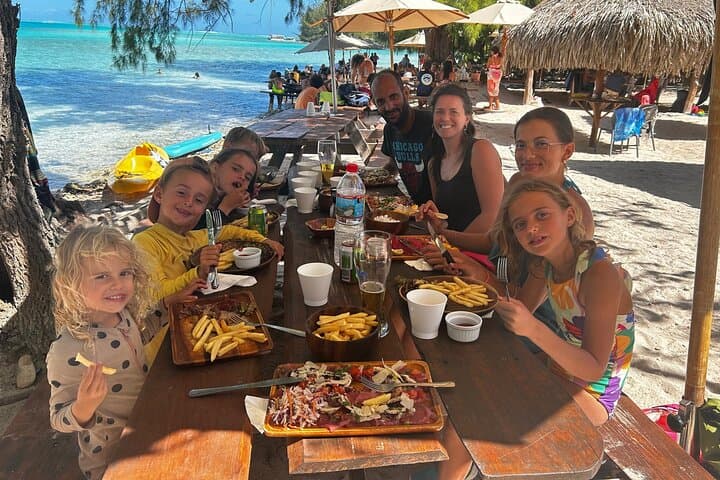 Private Moorea Boat Tour: 6-Hour Snorkel, Lunch & Lagoon Wildlife photo 6