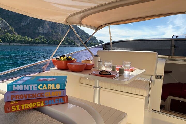 Private Luxury Boat Tour from Saint-Jean-Cap-Ferrat to La Mala and Eze-sur-Mer photo 2