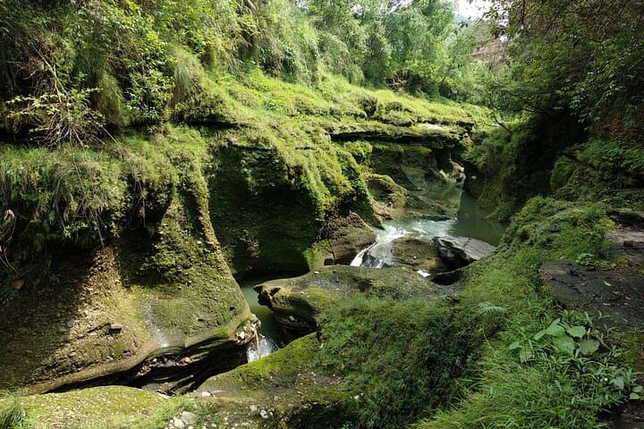 Full-Day Pokhara Sightseeing: Phewa Lake, World Peace Pagoda & Caves photo 2