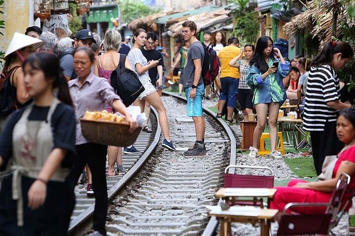 Private Hanoi Train Street Walking Tour – Old Quarter Highlights & Local Guide photo 2