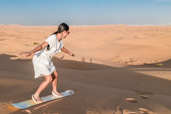 Dubai Red Dunes Desert Safari with Buffet Dinner and Evening Shows photo 6