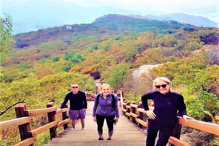 Busan Geumjeongsan Private Hiking Tour: Panoramic Views & Beomeosa Temple photo 3