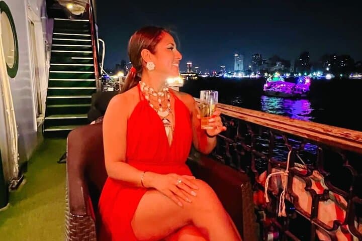 Nile Dinner Cruise in Cairo: Luxury Evening with Live Show photo 3