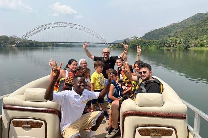 Accra Safari and Volta Lake Cruise with Cedis Beads Workshop