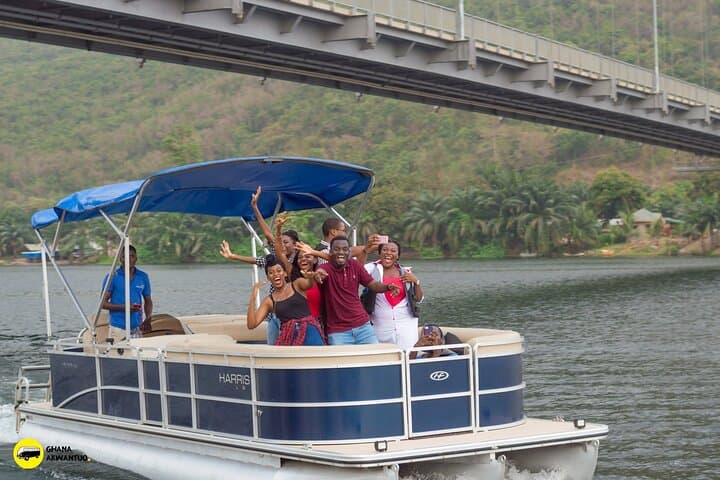 Accra Safari and Volta Lake Cruise with Cedis Beads Workshop photo 2