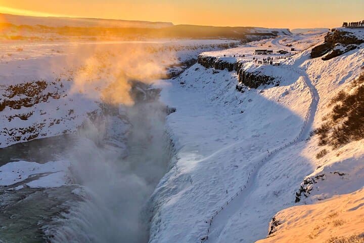 Golden Circle and Northern Lights: Full-Day Tour from Reykjavik photo 5