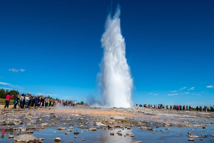 Golden Circle and Northern Lights: Full-Day Tour from Reykjavik photo 3