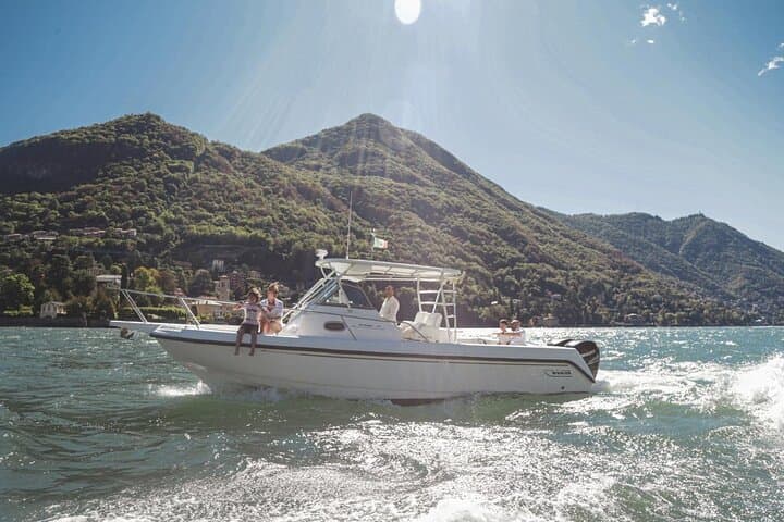 4-Hour Private Lake Como Boat Cruise with Open Bar photo 2
