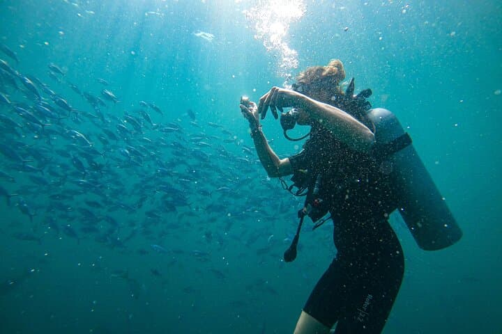 Discover SCUBA Diving in Unawatuna Bay — Introductory Dive to Rock Island