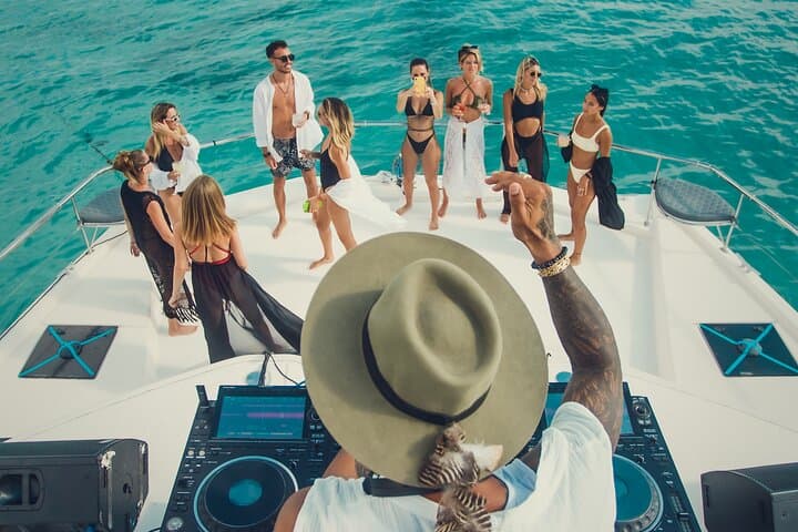 Tulum All-Inclusive DJ Catamaran Party from Puerto Aventuras (4-Hour)