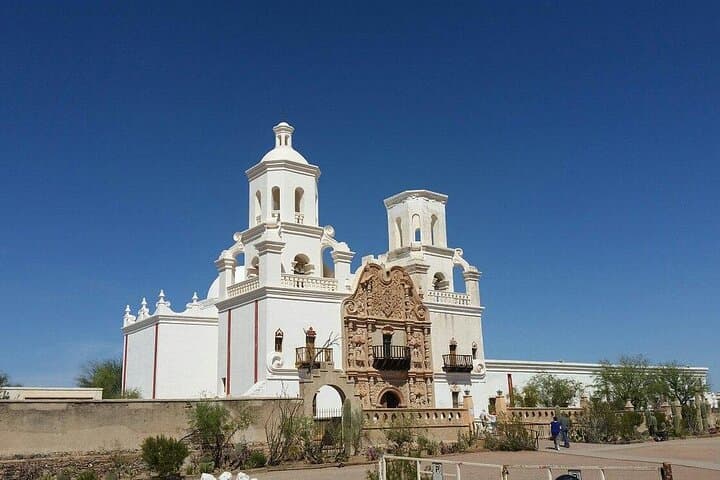 Explore Tucson: Customizable Day Tours from Phoenix to Arizona’s Desert Gems