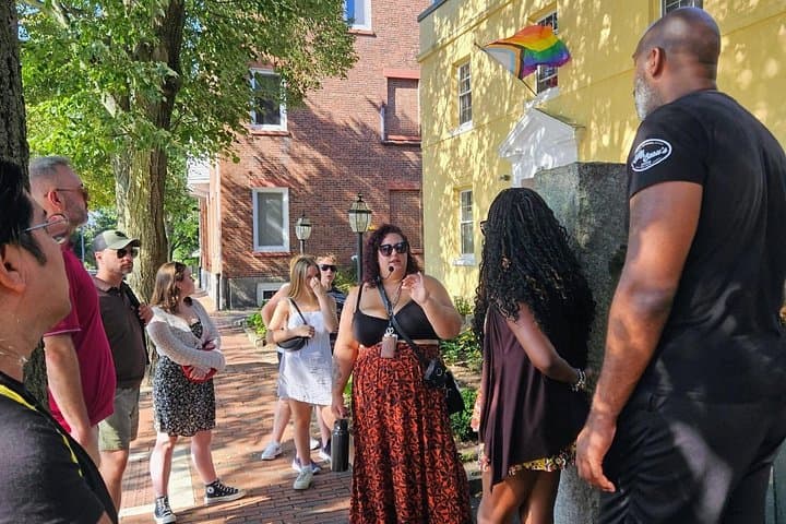 Historian's Guide to the Salem Witch Trials — Walking Tour of Salem's Dark History photo 2