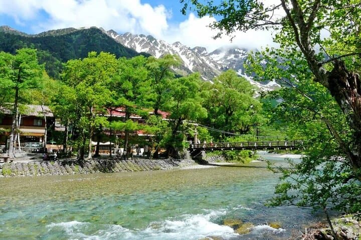 Kamikochi and Matsumoto Day Tour from Nagano: Alpine Walks and Castle History photo 5