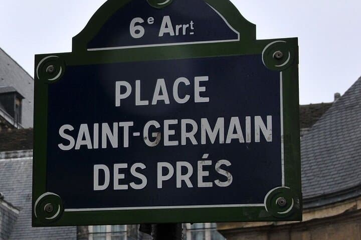 Saint Germain des Prés: Private Full-Day Walking Tour with Eiffel Tower Access