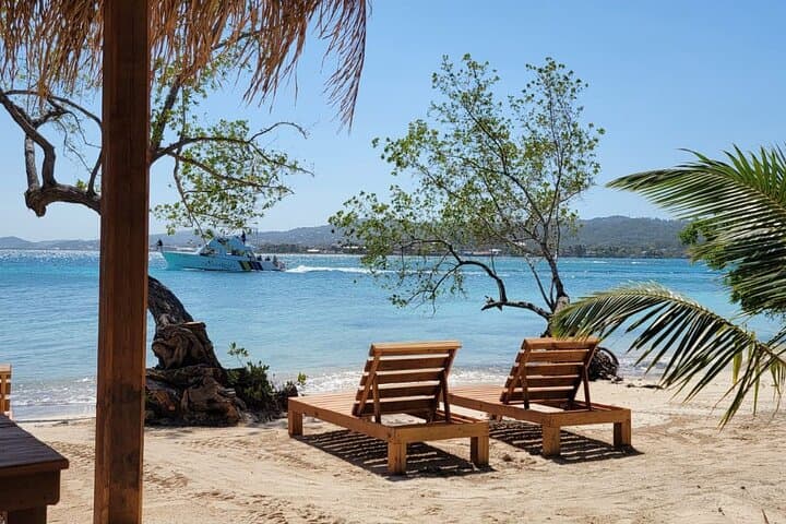 Private Jungle ATV Adventure — Roatán Bay Islands ATV and Wildlife Sanctuary photo 4