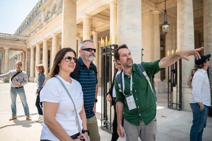 Paris Highlights Private Tour: Skip-the-Line Arc de Triomphe & City Walking Route