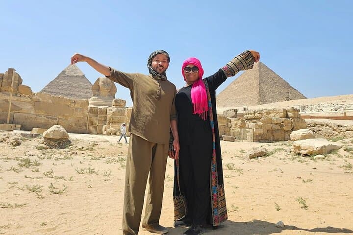 Private Giza Pyramids & Sphinx Photo Tour with Professional Photographer photo 5