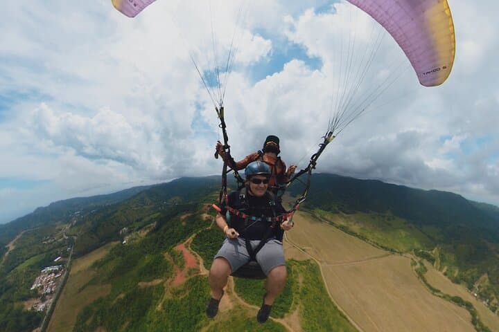 Paragliding Tandem Flight from Jacó — 1,500 ft and Up Over Las Terrazas photo 4