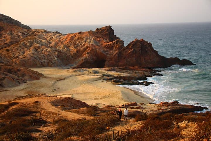 Hidden Arch Hiking: 3-Hour Coastal Hike to the Arch of San Cristóbal, Los Cabos photo 4