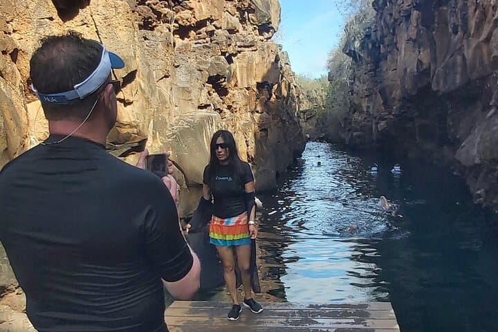 Galapagos Island Hopping: 8-Day Santa Cruz & Isabela Active Adventure photo 2