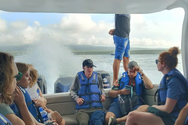 3-Day San Cristóbal 360°: Highlands, Kicker Rock & Snorkel Adventures photo 2
