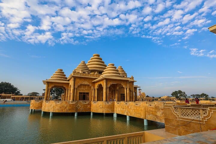 Amritsar Cultural Day Tour: Golden Temple, Jallianwala Bagh & Wagah Border photo 3