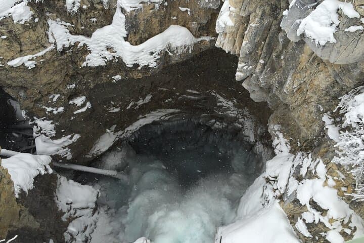 Icewalks at Marble and Johnston Canyons: Banff to Kootenay One-Day Combo photo 2
