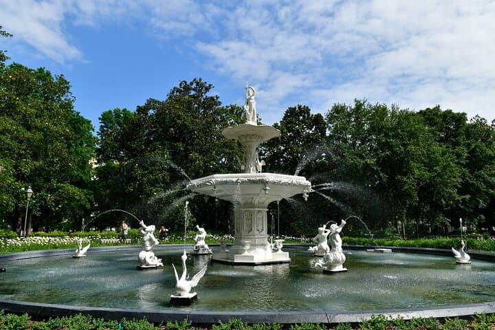 Explore Savannah’s Iconic Film Locations: A Private Full-Day Tour photo 4