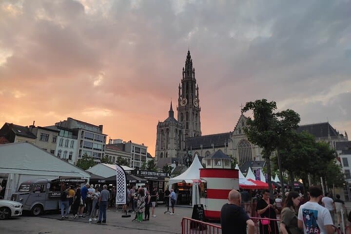 2-Hour Private Walking Tour in Antwerp: Schelde, Cathedral & Medieval Quarter