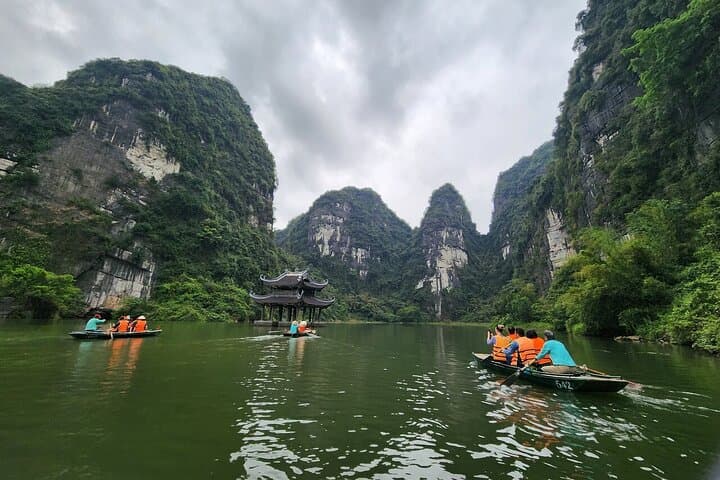 Bai Dinh, Trang An & Mua Cave: One-Day Trip from Hanoi photo 5