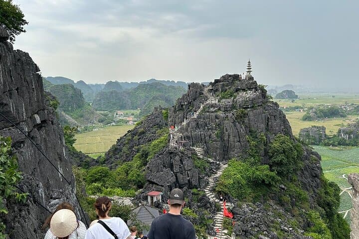 2-Day Ninh Binh Highlights: Trang An, Mua Cave & Bai Dinh Private Tour photo 2