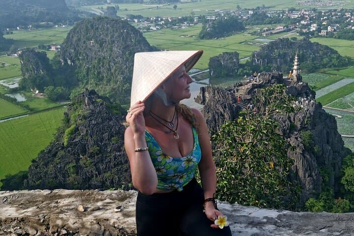 2-Day Ninh Binh Highlights: Trang An, Mua Cave & Bai Dinh Private Tour photo 3