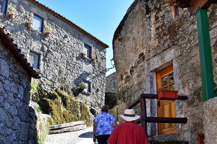 Exploring Monsanto: Granite Houses, Castle Views & Rural Portugal photo 6