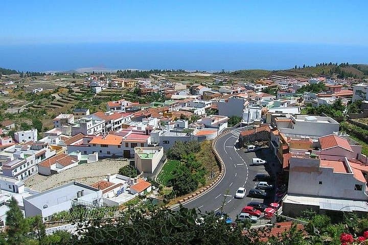 Private Luxury Teide Tour from South Tenerife — 5–6 Hour Scenic Drive photo 4