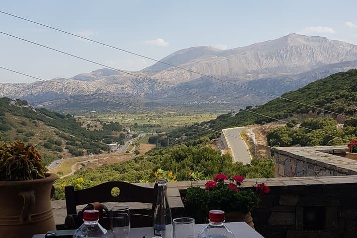 Knossos & Lasithi Plateau Villages — Full-Day Olive Oil, Windmills & Minoan History Tour