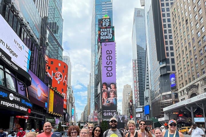 Morning Walking Tour of Times Square: 1-Hour NYC Broadway & Landmarks photo 3