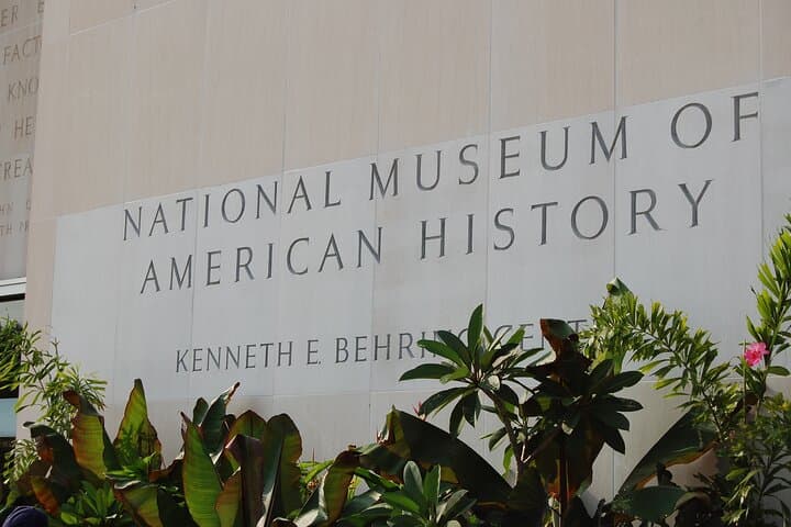 Smithsonian Natural History & American History Exclusive Guided Tour Washington DC photo 2