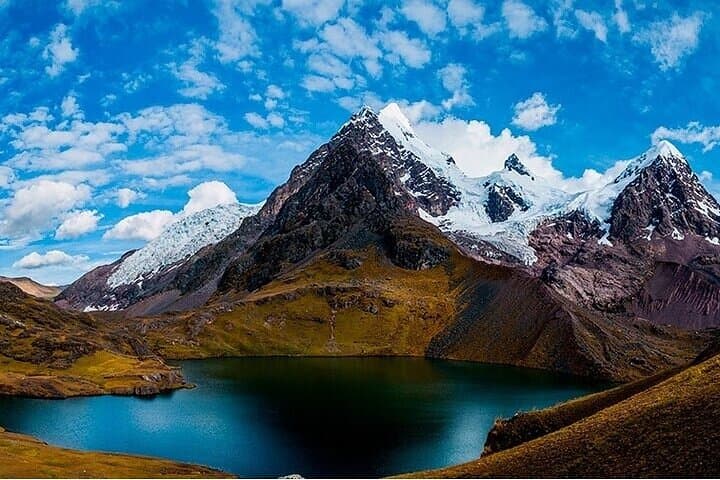 Full-Day Ausangate 7 Lagoons Trek with Pacchanta Hot Springs and Coca Ceremony