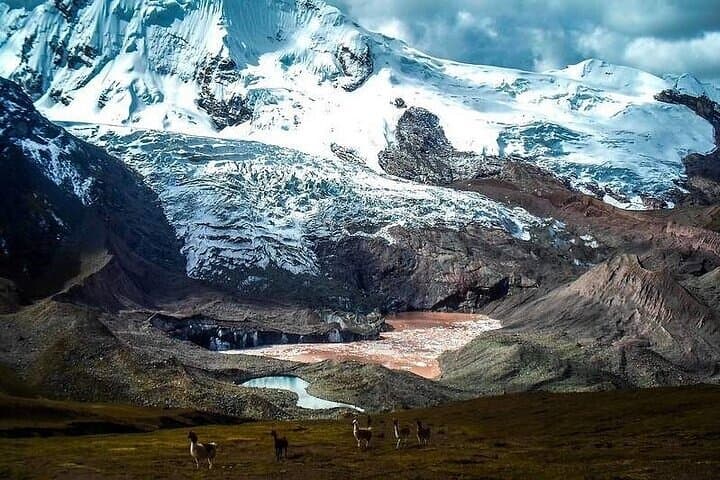 Full-Day Ausangate 7 Lagoons Trek with Pacchanta Hot Springs and Coca Ceremony photo 6