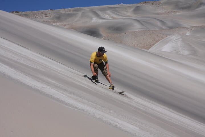 Half-Day Sandboard Adventure in Arequipa: Dunes, 4x4 and Volcano Views photo 4