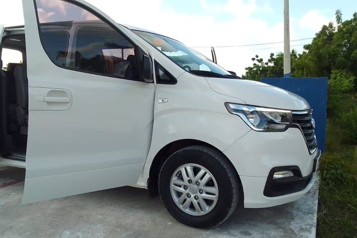 Punta Cana Airport (PUJ) Private SUV Transfer to Punta Cana & Bavaro Hotels photo 6
