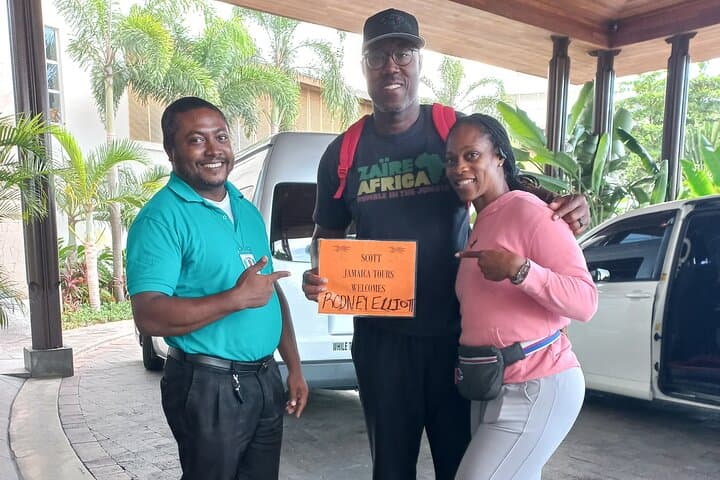 Private Montego Bay Airport Transfer: Fast, Comfortable Ride to Your Hotel photo 2