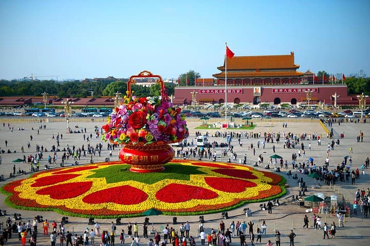 VIP Beijing Day Tour: Tiananmen, Forbidden City & Mutianyu Great Wall photo 2