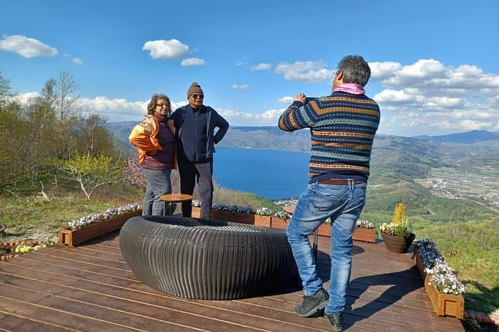 Lake Toya & Noboribetsu Hell Valley Private Day Trip from Sapporo photo 4