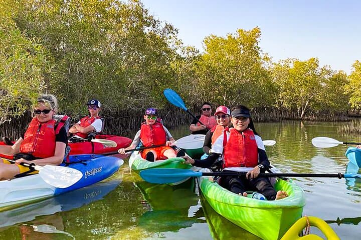 Paddling Al Reem: Mangrove Kayaking Adventure in Abu Dhabi photo 4