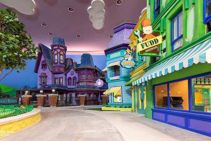 Warner Bros. World Abu Dhabi: Complete Guide to Yas Island's Indoor Theme Park photo 3
