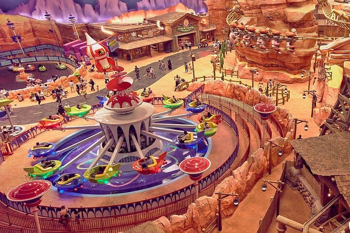 Warner Bros. World Abu Dhabi: Complete Guide to Yas Island's Indoor Theme Park photo 5