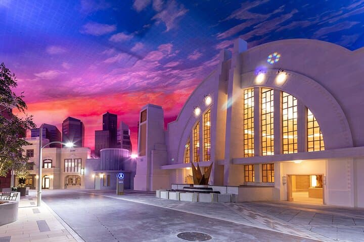Warner Bros. World Abu Dhabi: Complete Guide to Yas Island's Indoor Theme Park photo 6