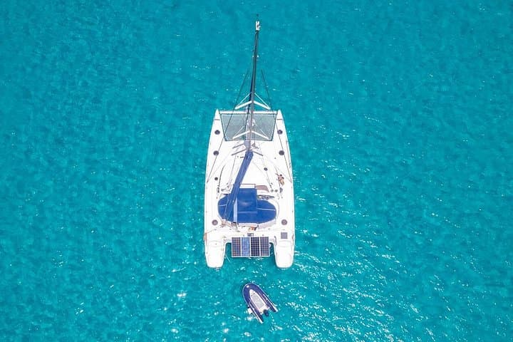 Catamaran Sailing & Whale Watching in Boa Vista — Sal Rei Bay to Djeu Island photo 4